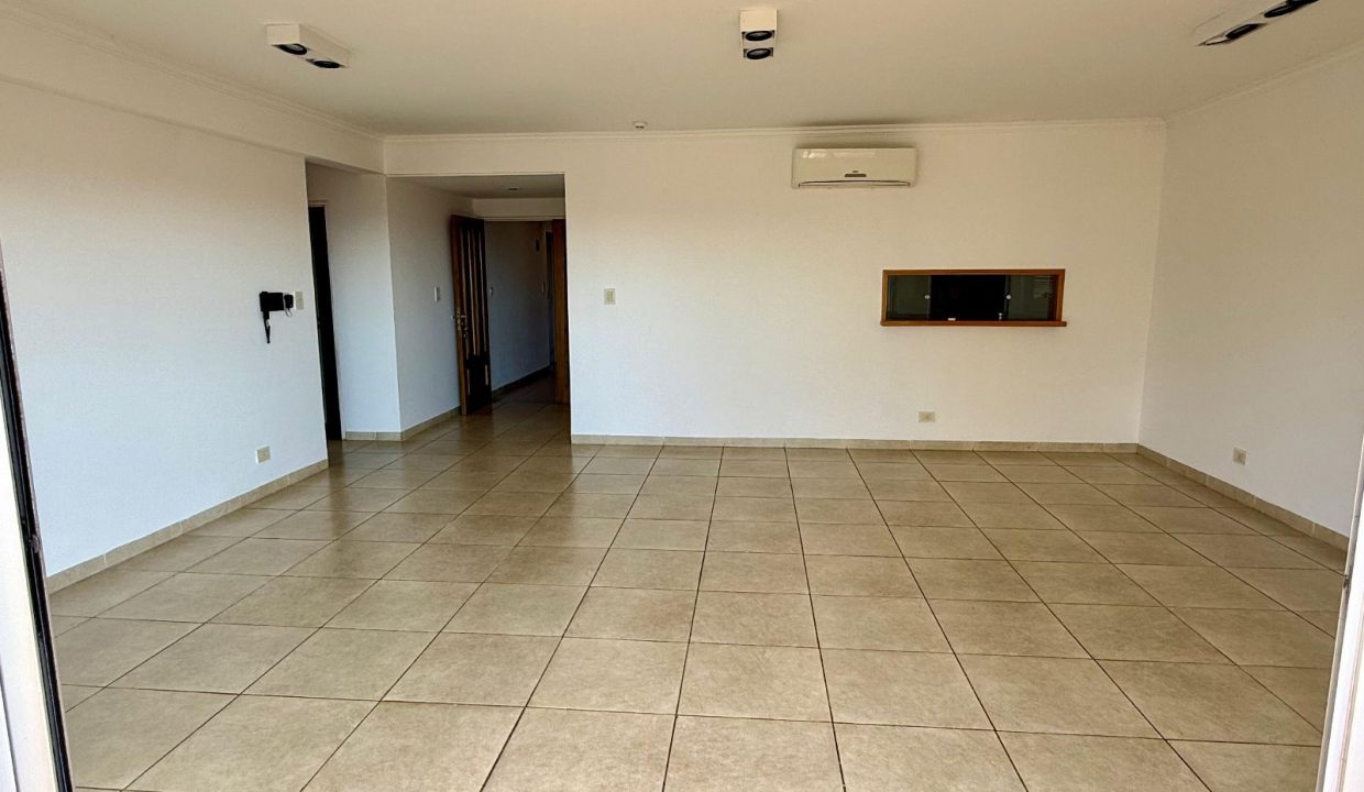 7968659_110721099565445111723422582159536327168467983524469564709467989144663849769149